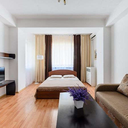 428 Lighthouse Apartments - Traveler'S Choice Alma-Ata Exteriör bild